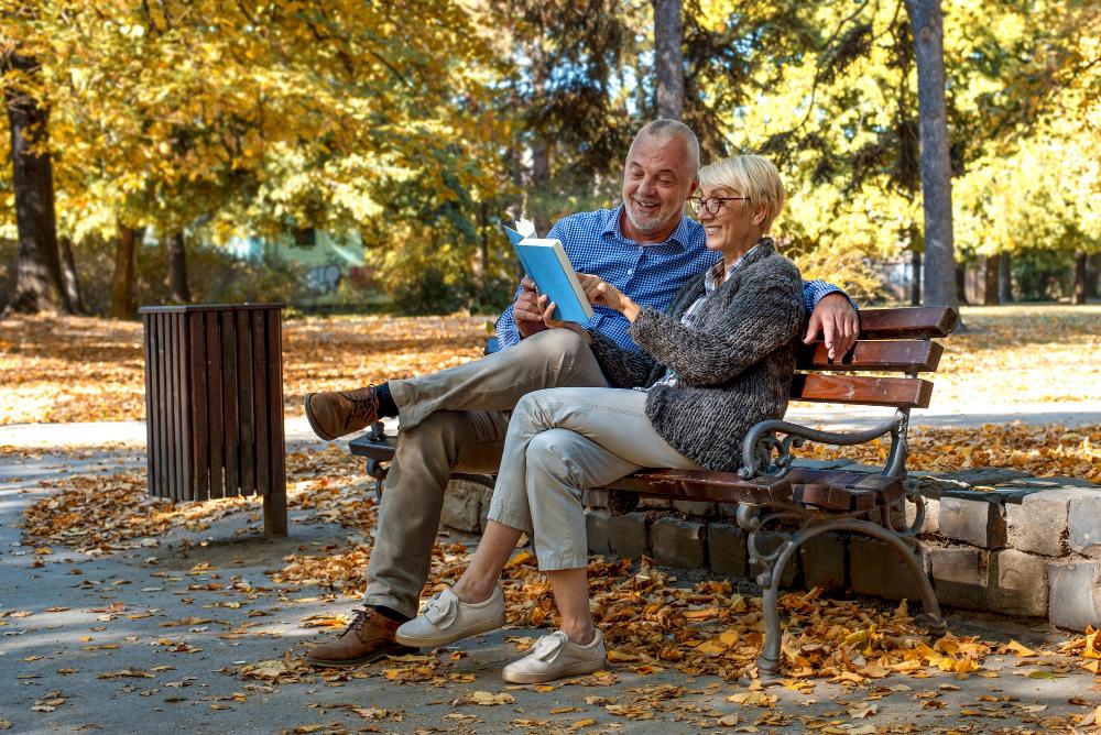 Fall Activities for Seniors: Accessible Autumn Adventures