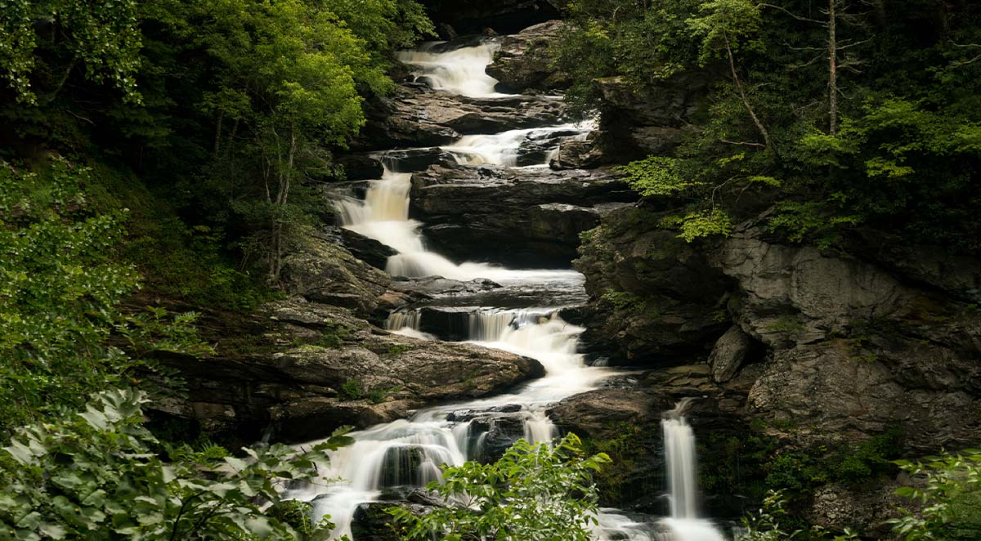 Wheelchair and Disabled Accessible Waterfalls in Western NC